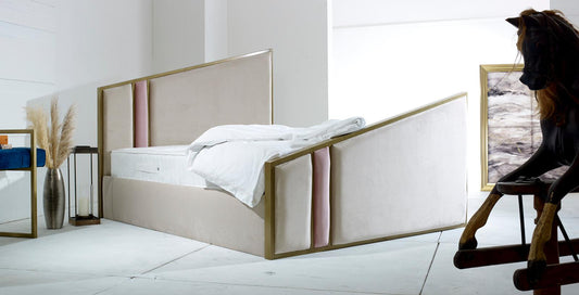 Shard Bed Fusion of Style and Comfort