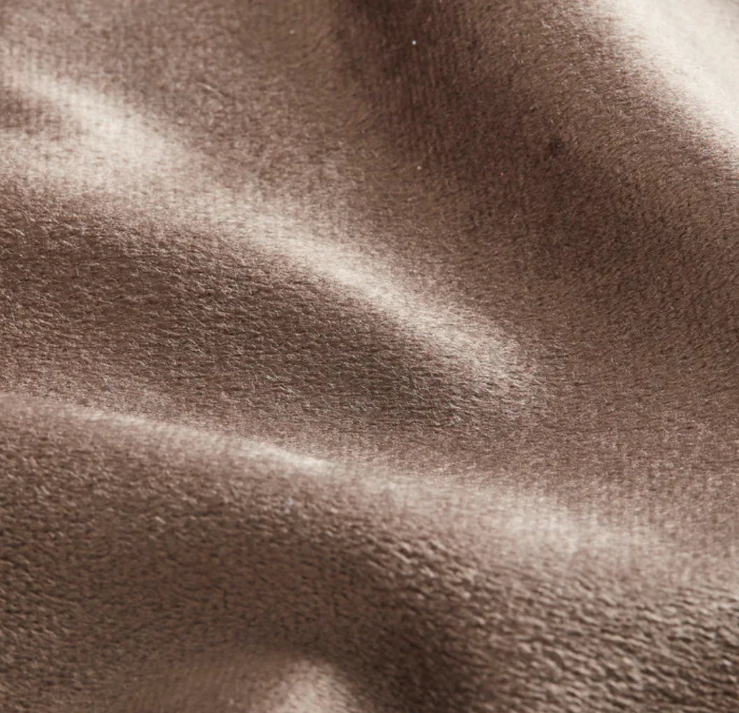 Plush mocca